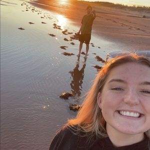 Meet your Posher, Amanda